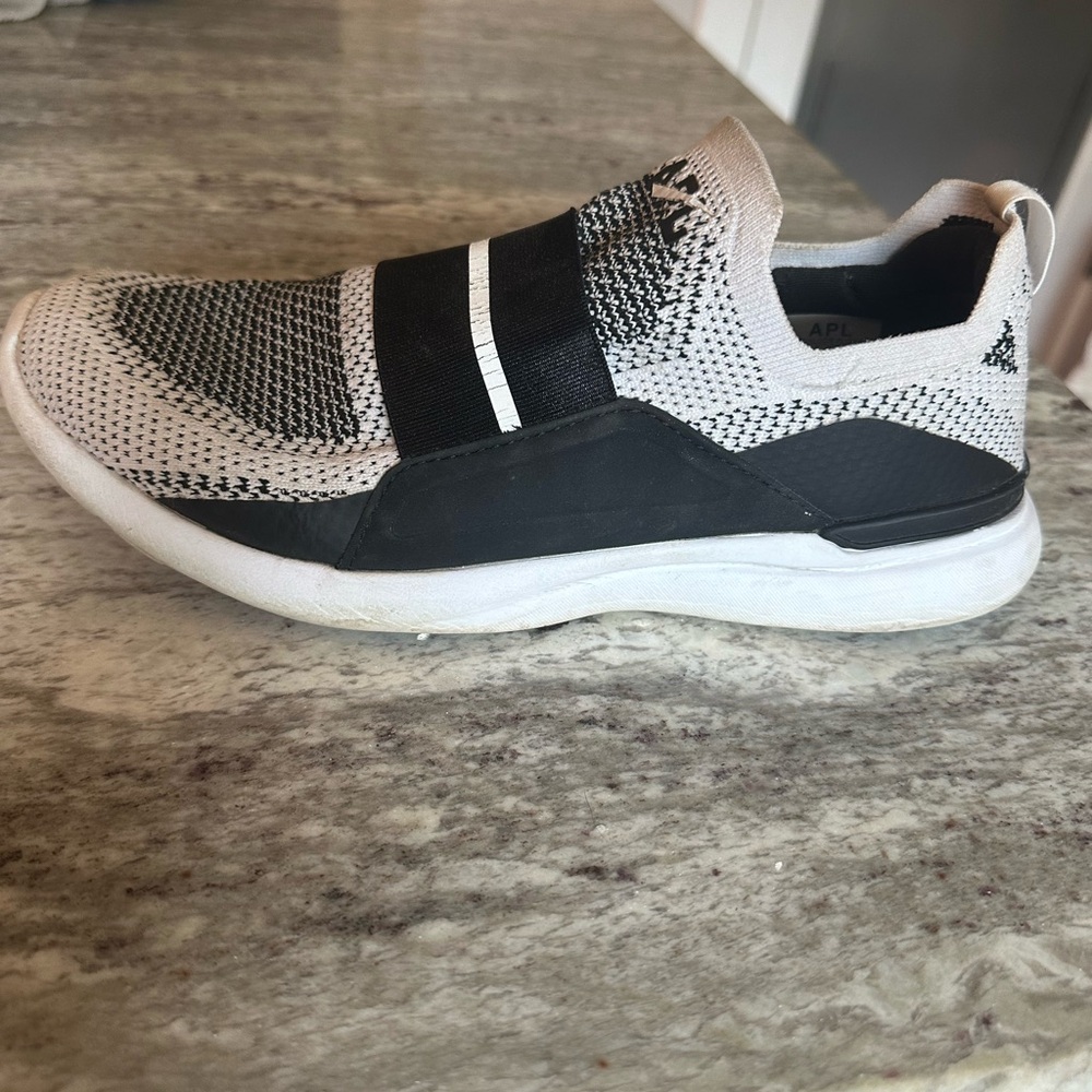 APL Techloom Bliss women’s 7.5